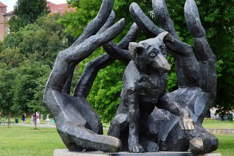 Niezwykła historia psa, który ma pomnik w sercach mieszkańców